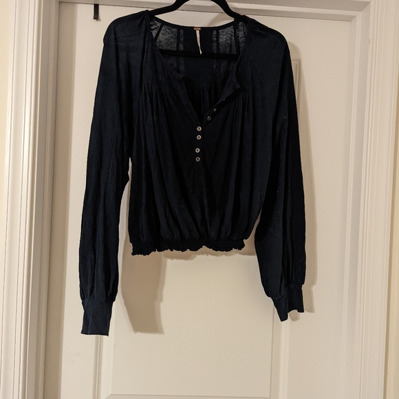 SOLD Free People Black Lightweight Top With Buttons And Banded Bottom And Cuffs - Picture 3 of 3